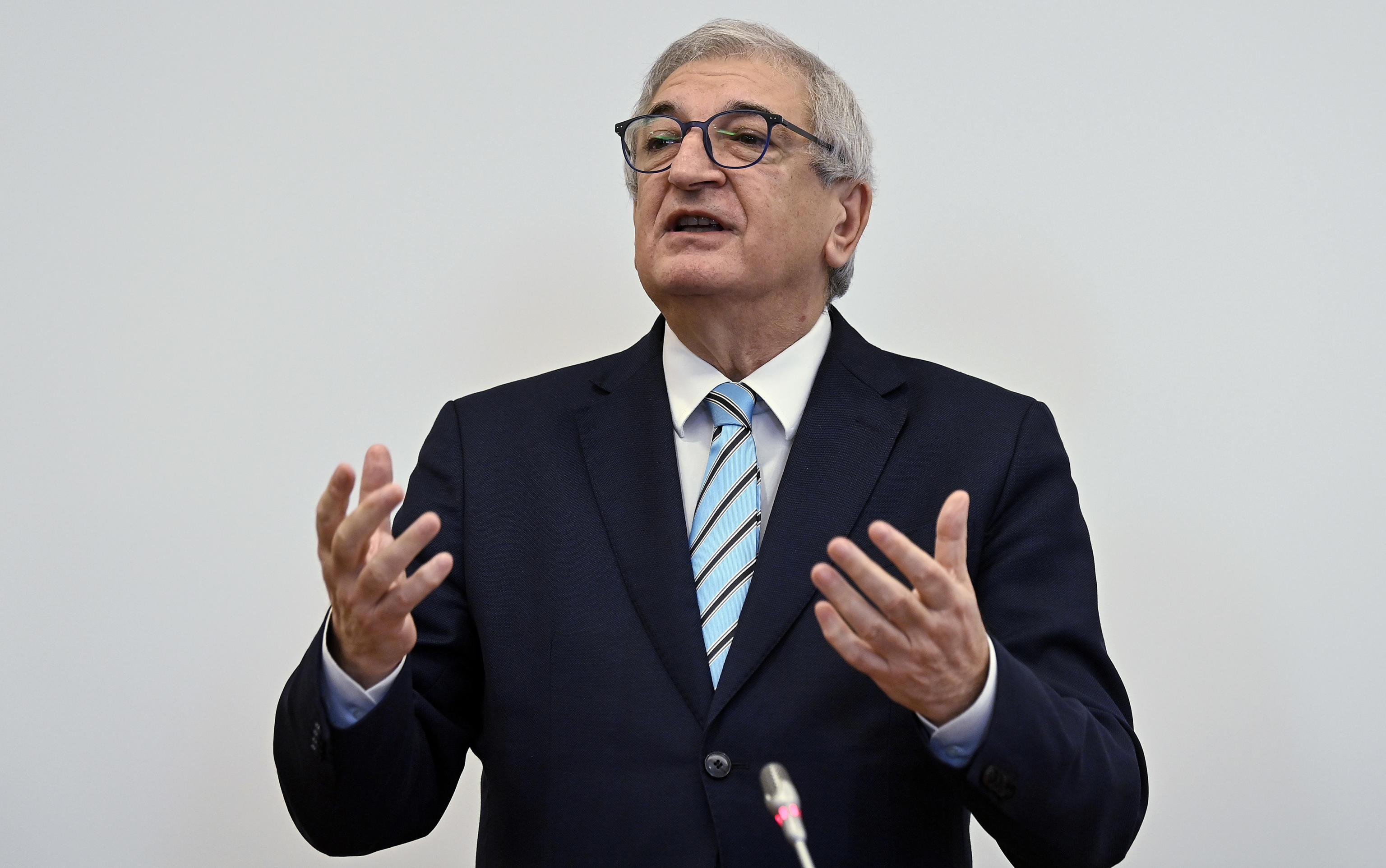 Foti: “Legge su cittadinanza funziona, basta sveltire procedure”