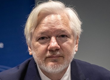 Il J’Accuse di Assange: “La libertà di espressione è a un bivio oscuro”