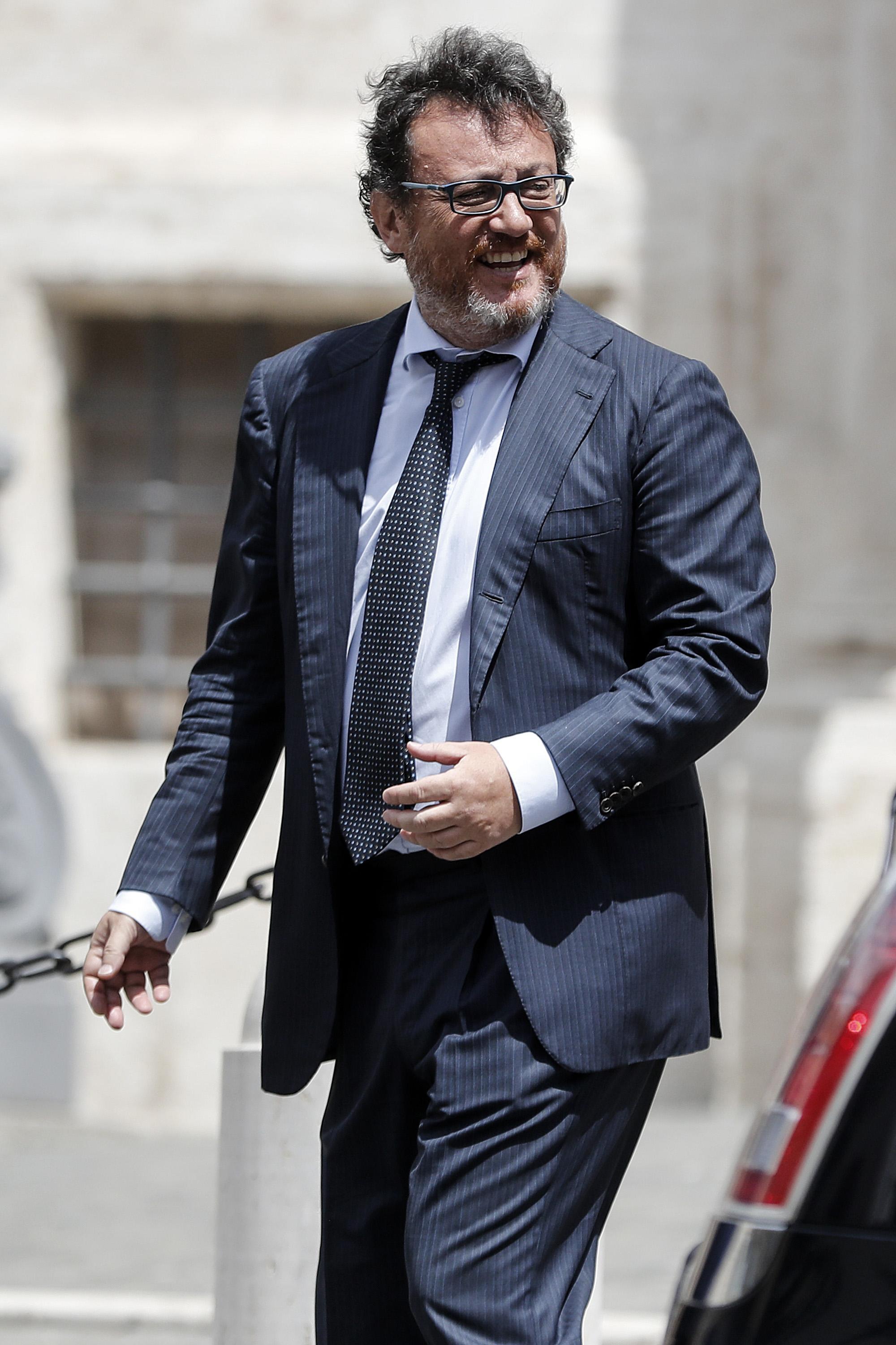 Terremoto a “Repubblica”: via Molinari, arriva Orfeo