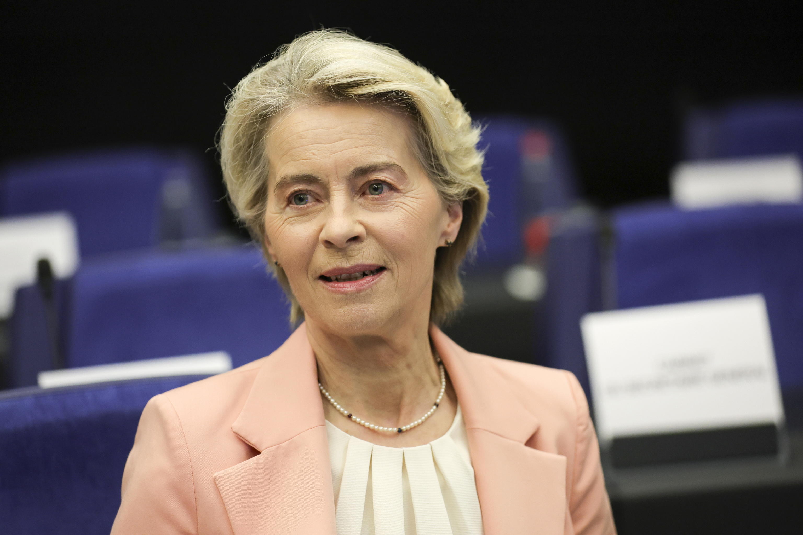 L’Unione europea silenziata da Ursula von der Leyen