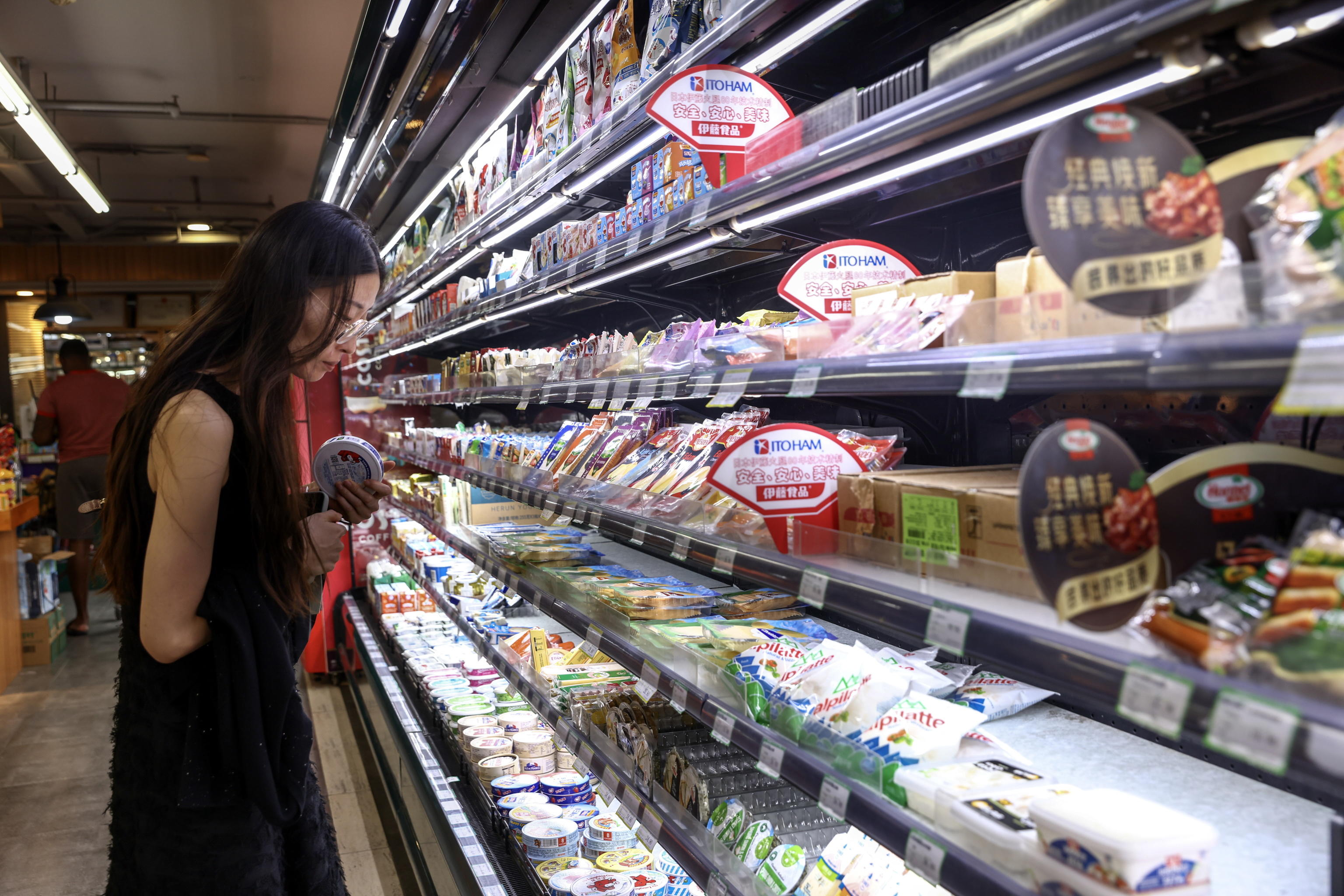 Cina, si aspettano rappresaglie per i dazi sulle e-car