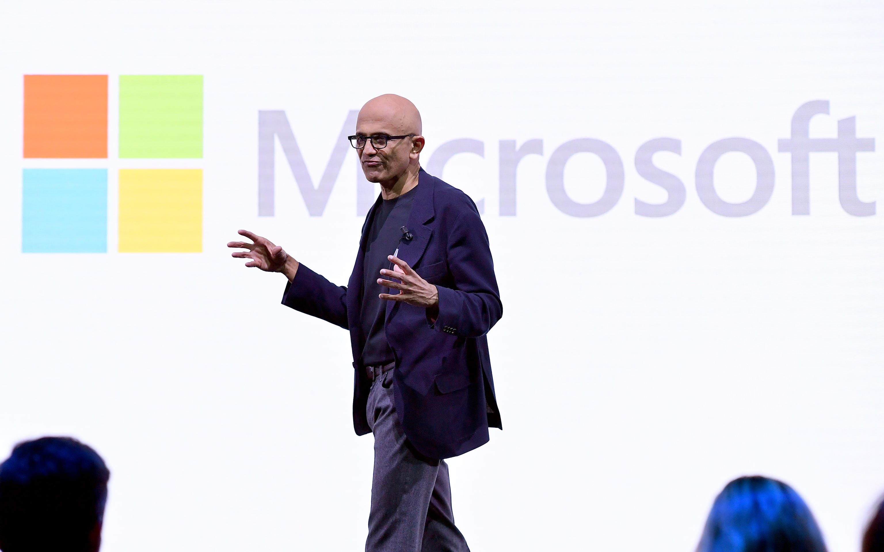 Nadella: “L’Intelligenza artificiale è la forza motrice delle aziende”