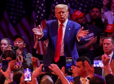 The Donald show: torna il sogno americano