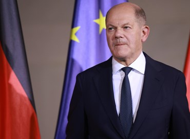 Scholz spegne la coalizione semaforo