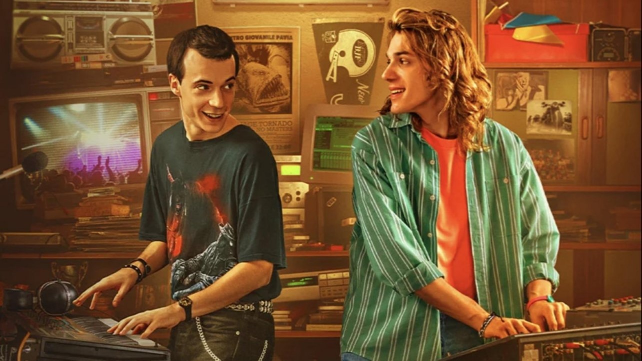 Visioni. L’avvincente serie tivù sugli 883