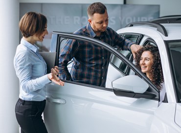 Perché sempre più persone cambiano auto senza acquistarla?