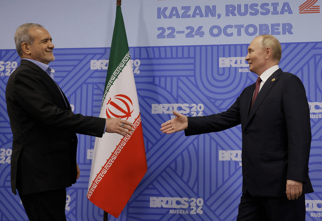 Il nuovo asse dei tiranni contro l’Occidente