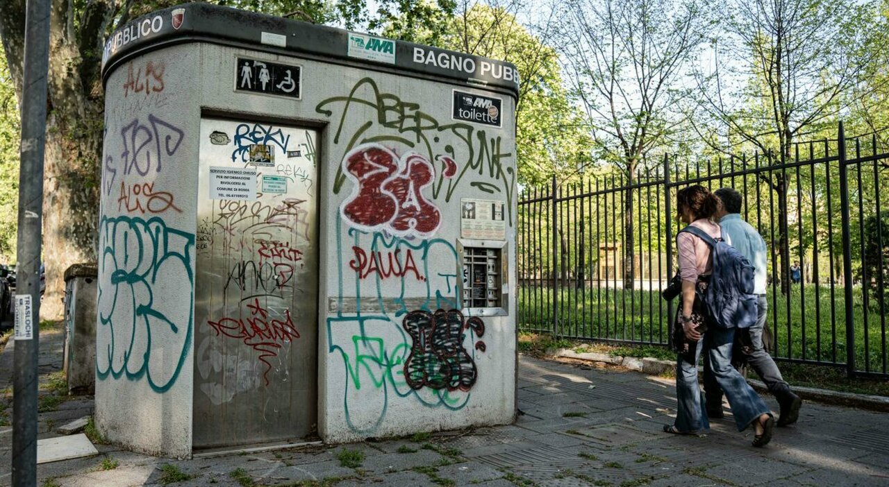 Bagni pubblici a Roma: scarsa efficienza e mancato decoro