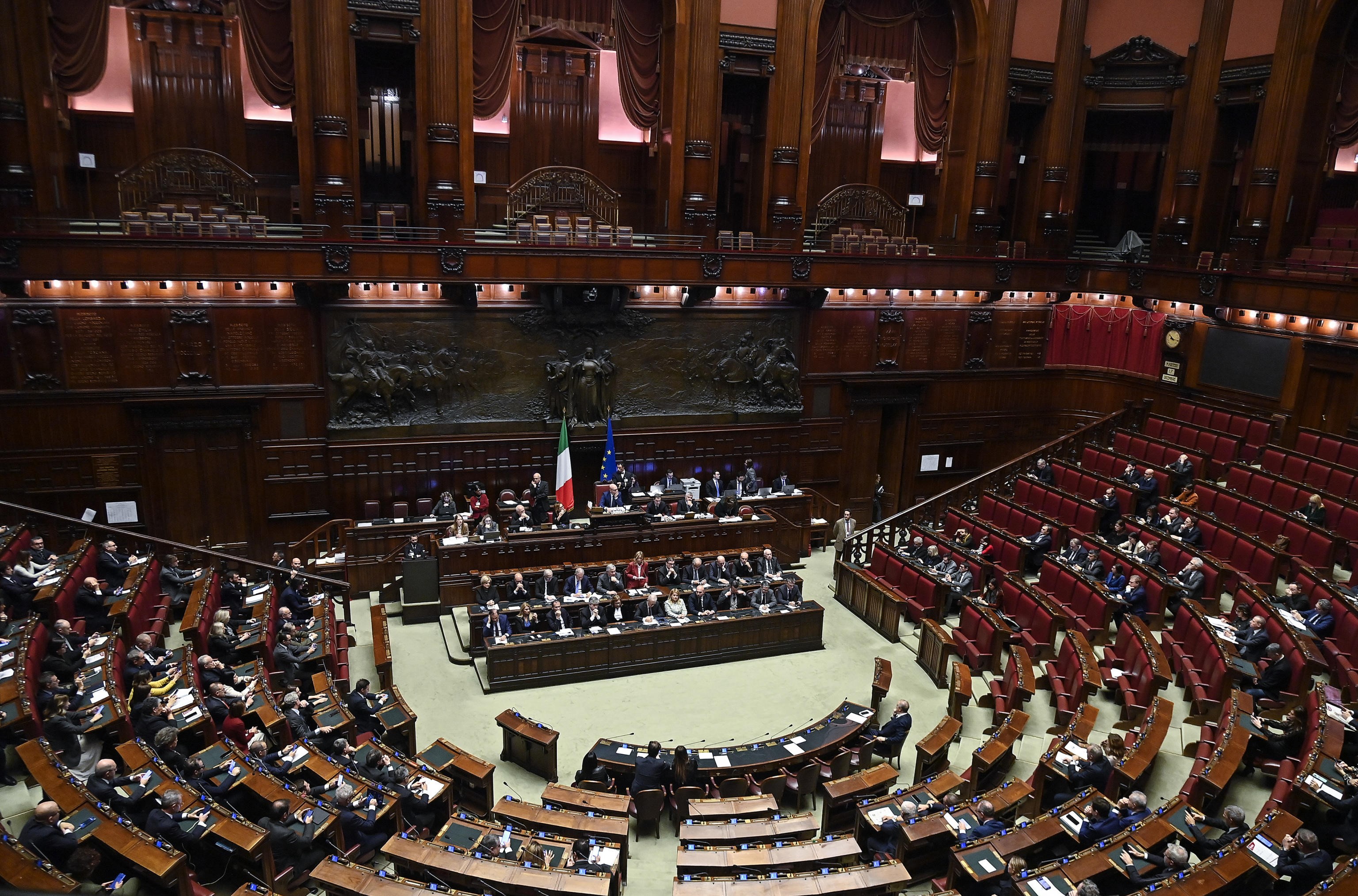 Manovra, il Governo pone la questione di fiducia