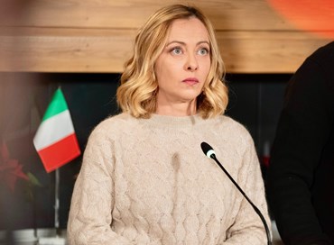 Giorgia Meloni e la buccia di banana da dribblare