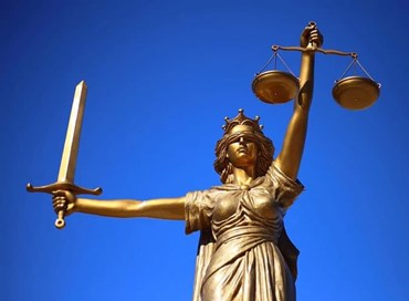 Le mani del Mef sulla giustizia tributaria