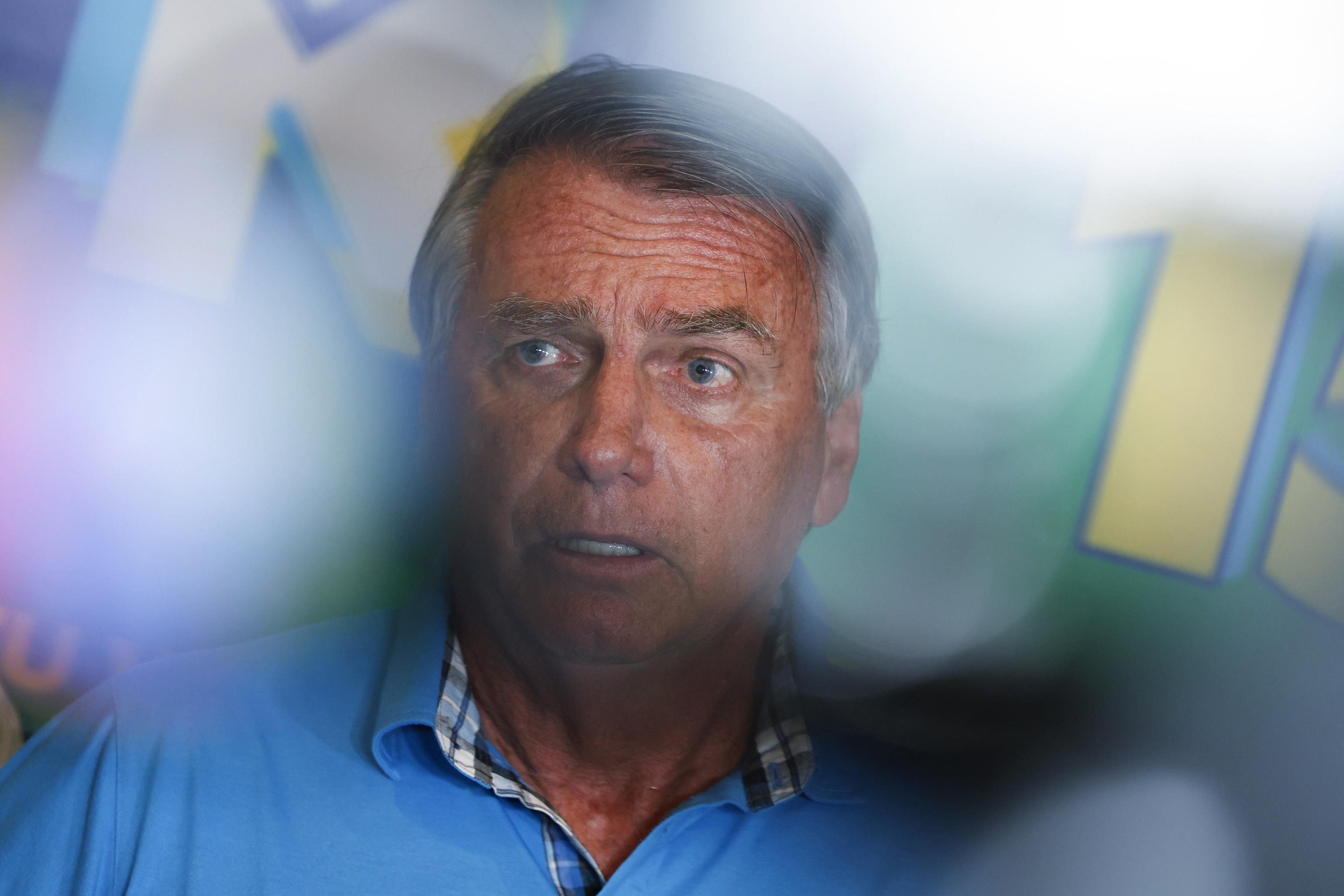 E se Bolsonaro battesse Lula?