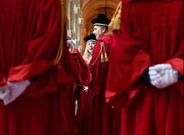 Isolare la politica dalla magistratura e salvare la politica da sé stessa
