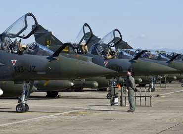 Kiev: arrivano nuovi caccia dalla Francia