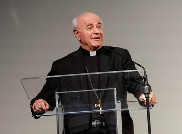 Monsignor Paglia: “Sul Papa notizie positive ma corvi speculano”