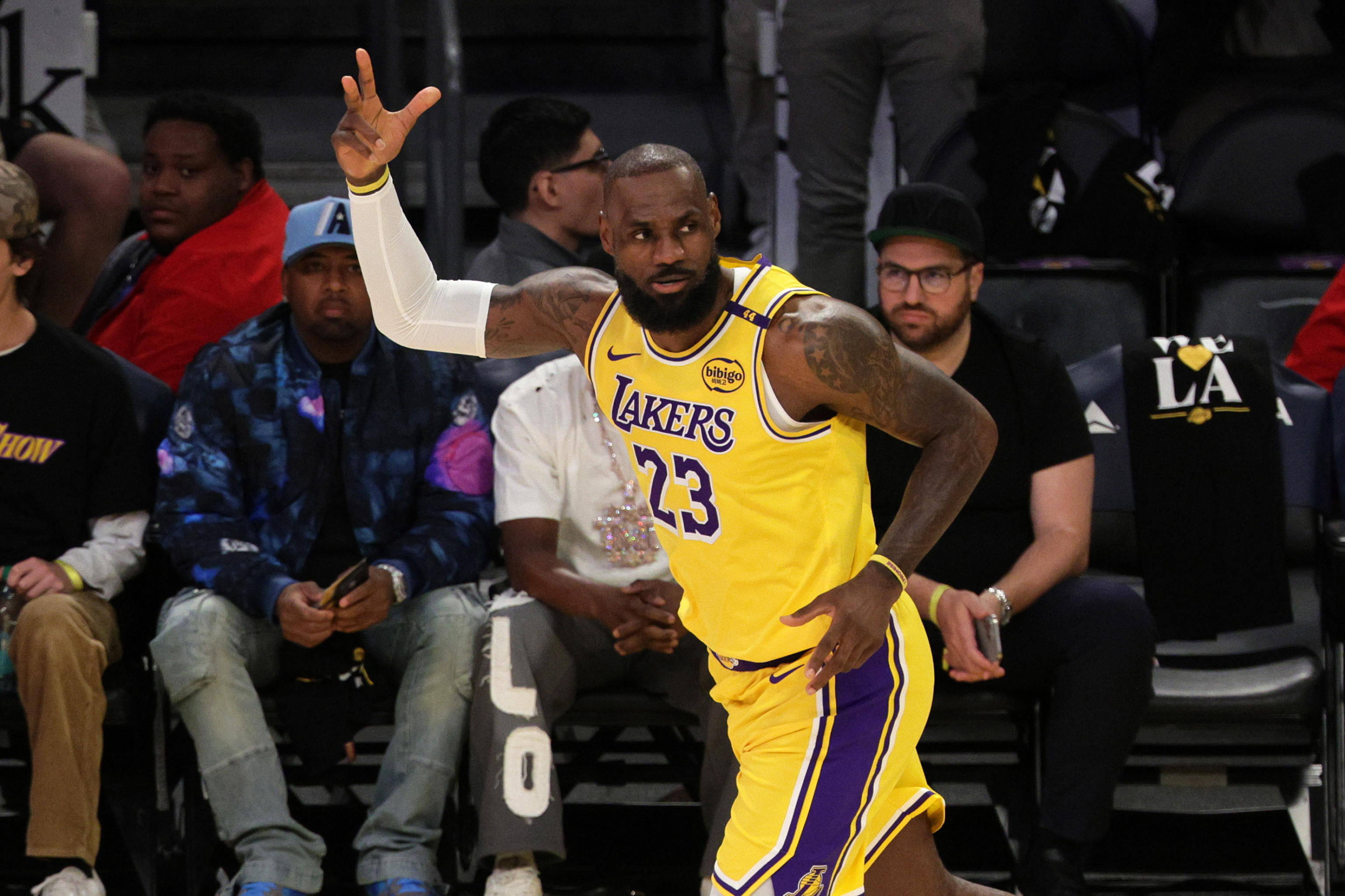 LeBron fa 50mila punti tra stagione e playoff
