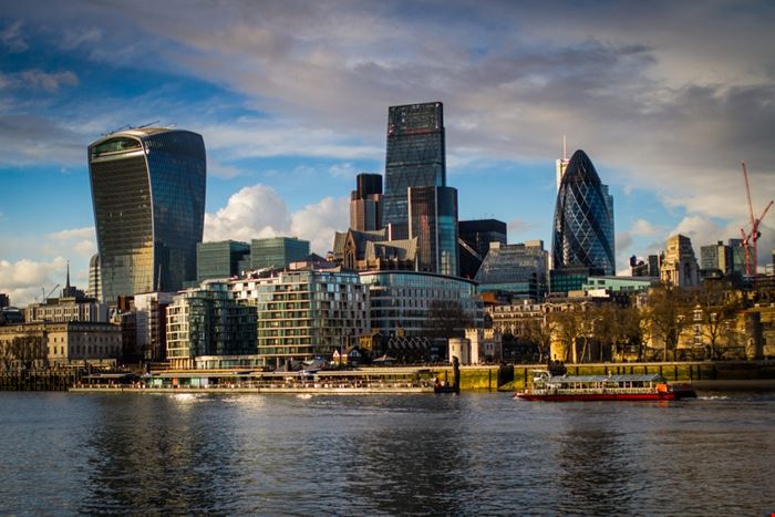 Il Deep State di Londra e Ue fa guerra alla finanza Usa