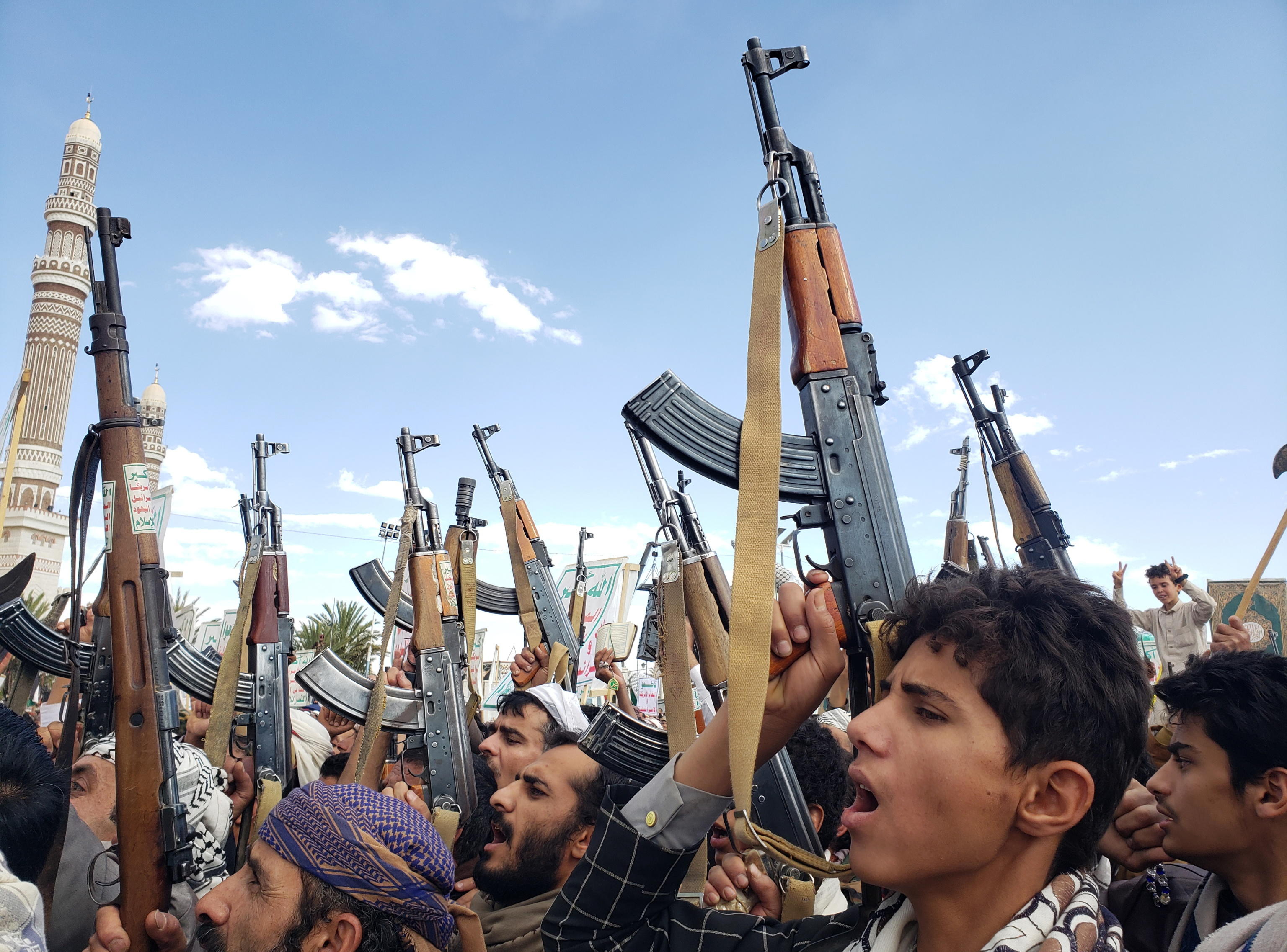 Tensione nel Mar Rosso: botta e risposta tra Usa e Houthi