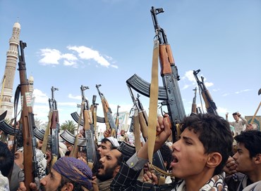 Tensione nel Mar Rosso: botta e risposta tra Usa e Houthi