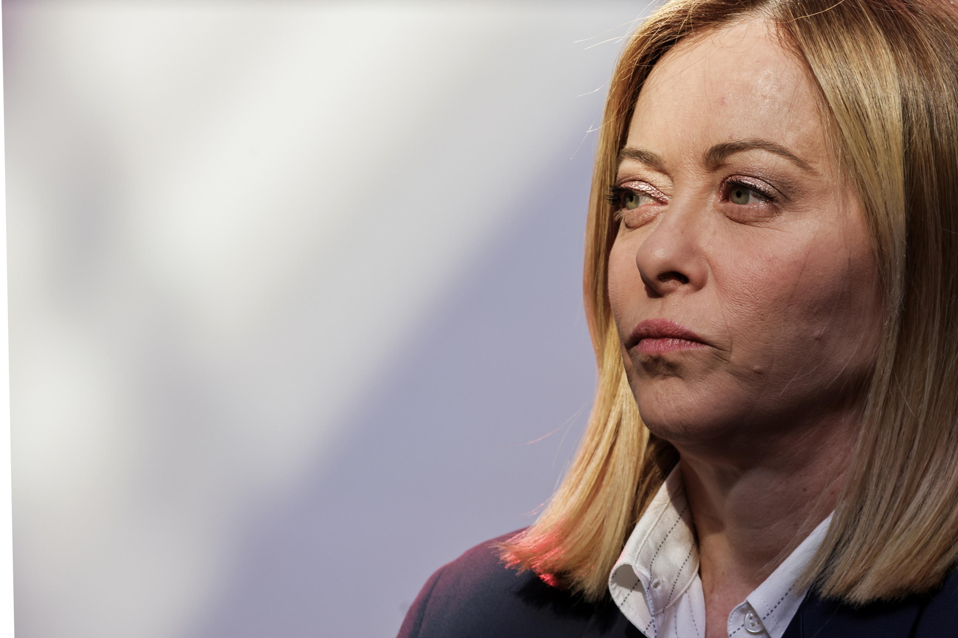 Meloni festeggia: Governo entra in top 5