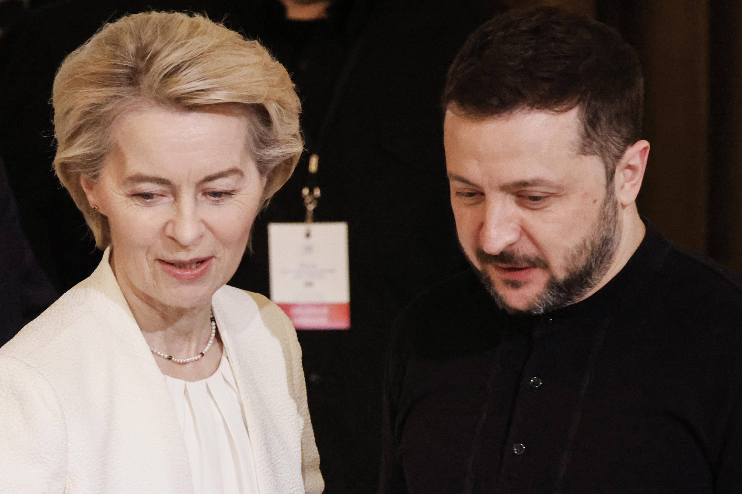 Quattro amazzoni e due funerali