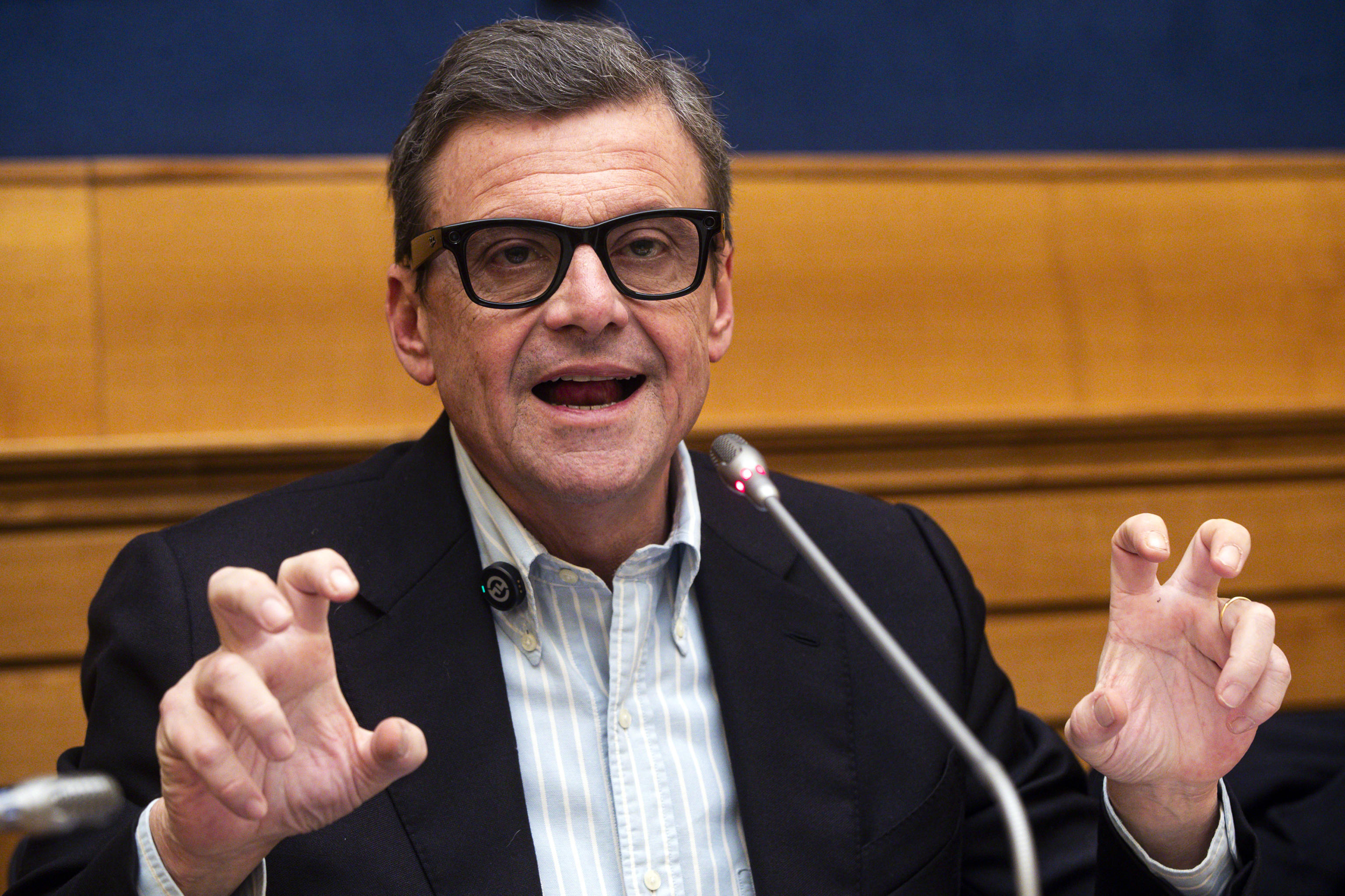 Calenda: “Azione è e rimane all’opposizione, il resto è gossip”