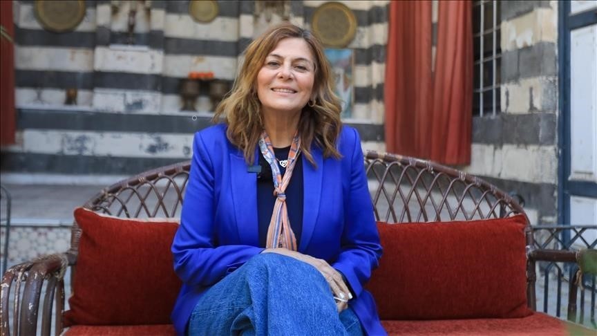 Siria: il governo jihadista nomina una donna ministro