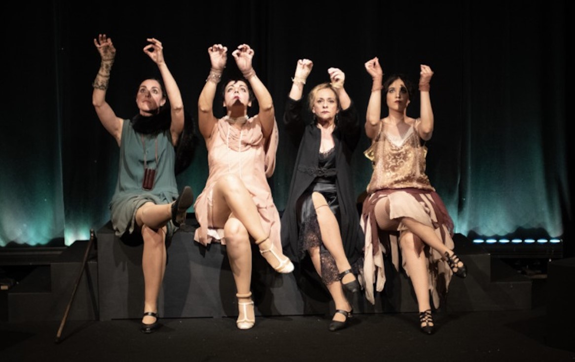 “Streghe da marciapiede”: sabba da strada