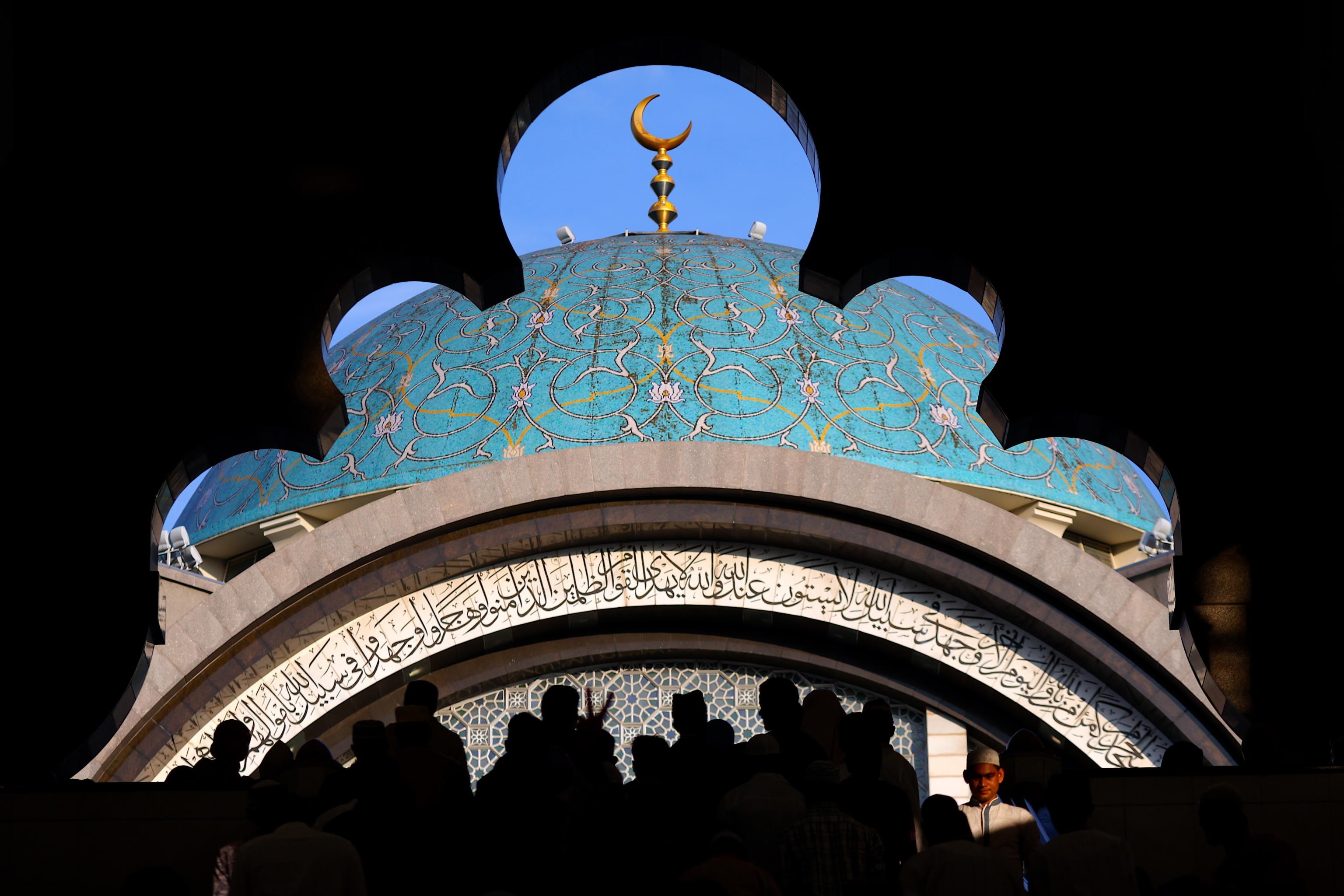 La visita alle moschee come strumento di islamizzazione