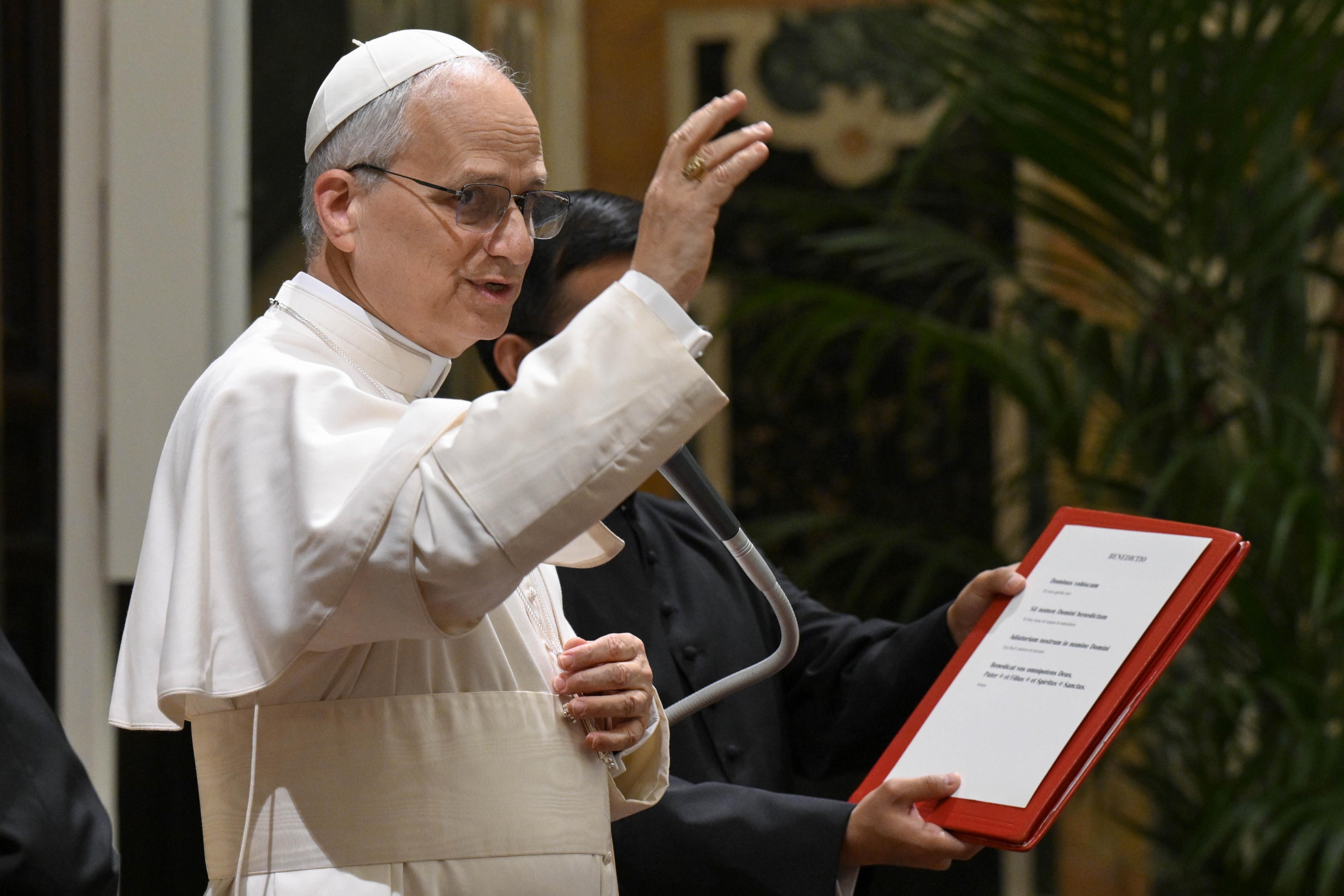 Il Papa: “I giovani soli, talvolta manca l’ascolto”