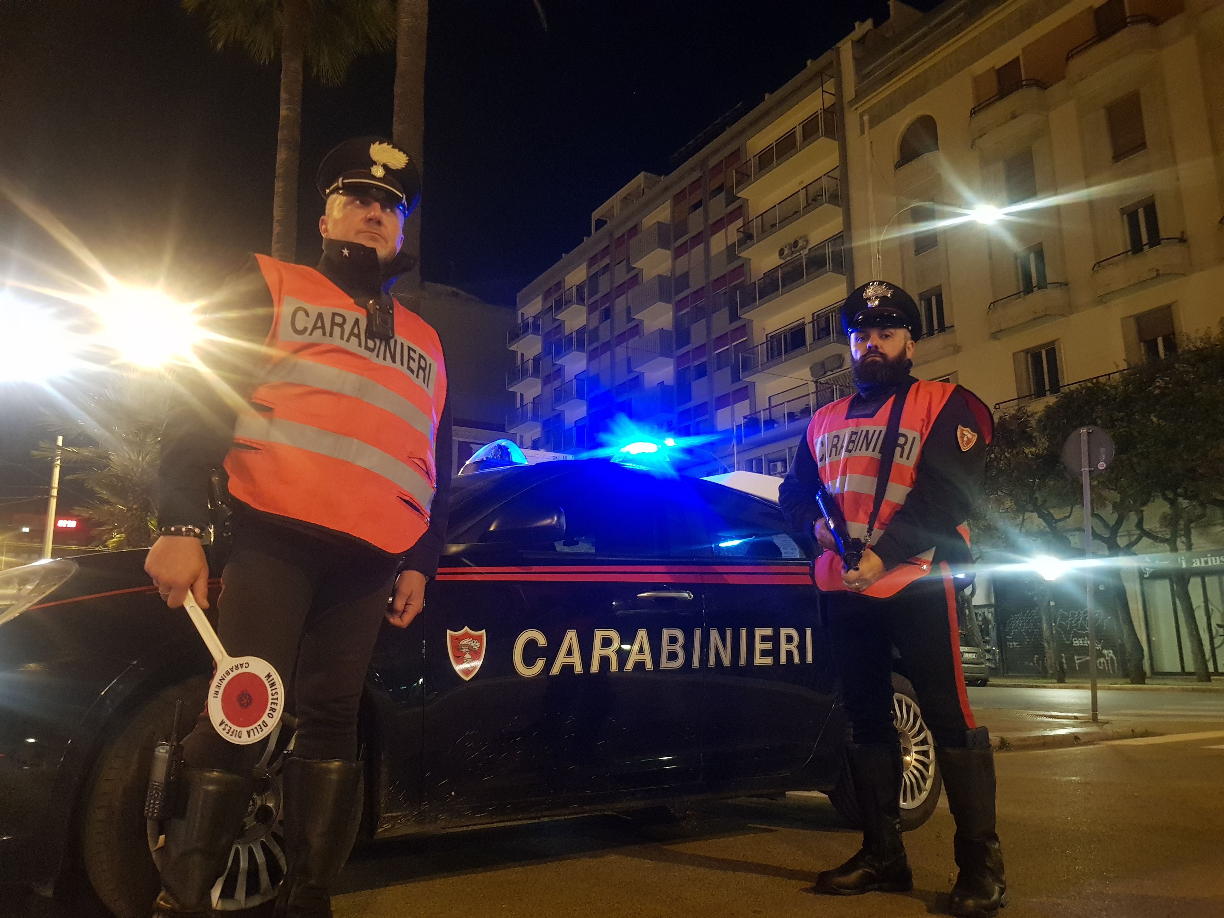 Una notte con il Nucleo Radiomobile di Bari (Video)