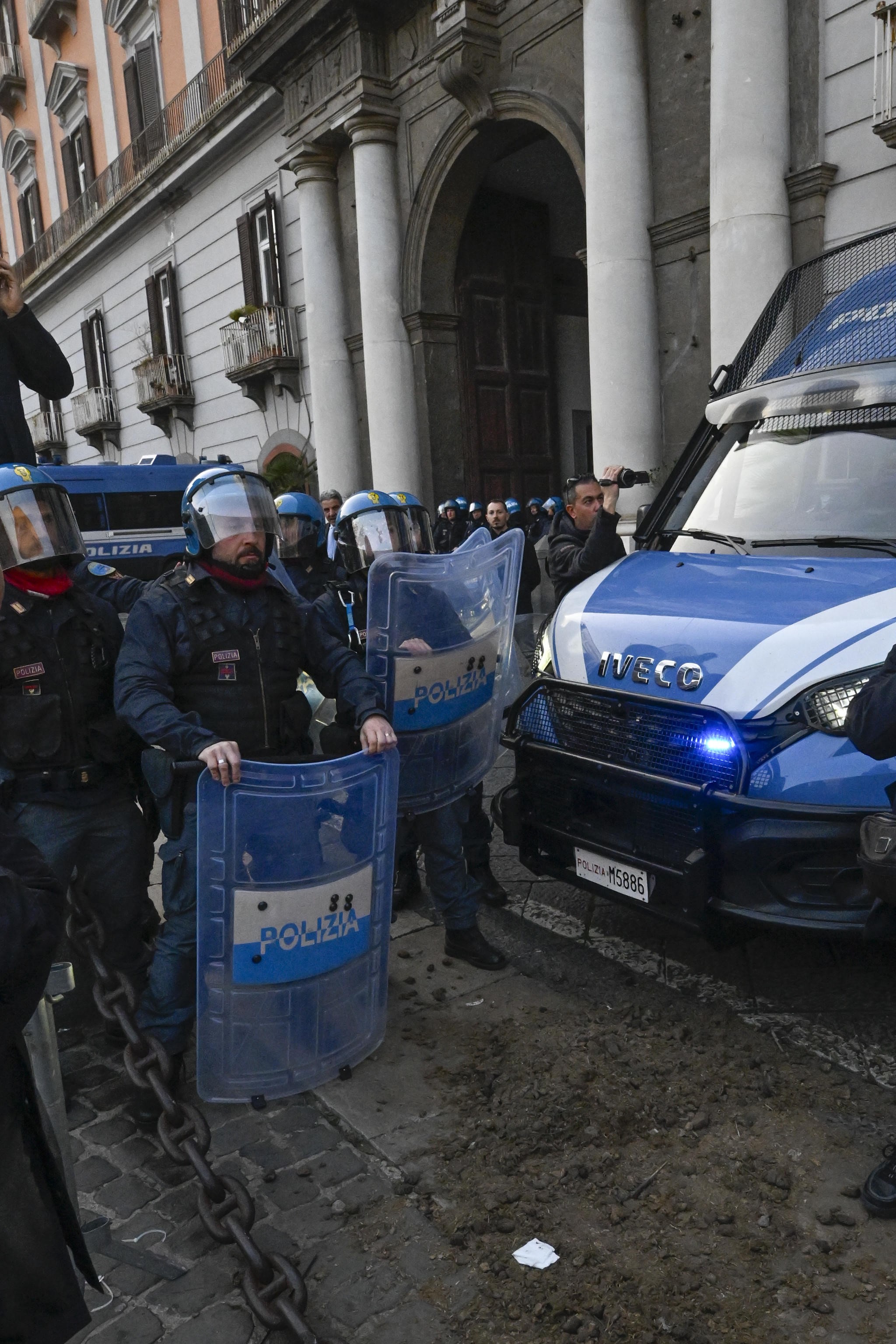 La stretta sulla “sicurezza”: più reati e aggravanti