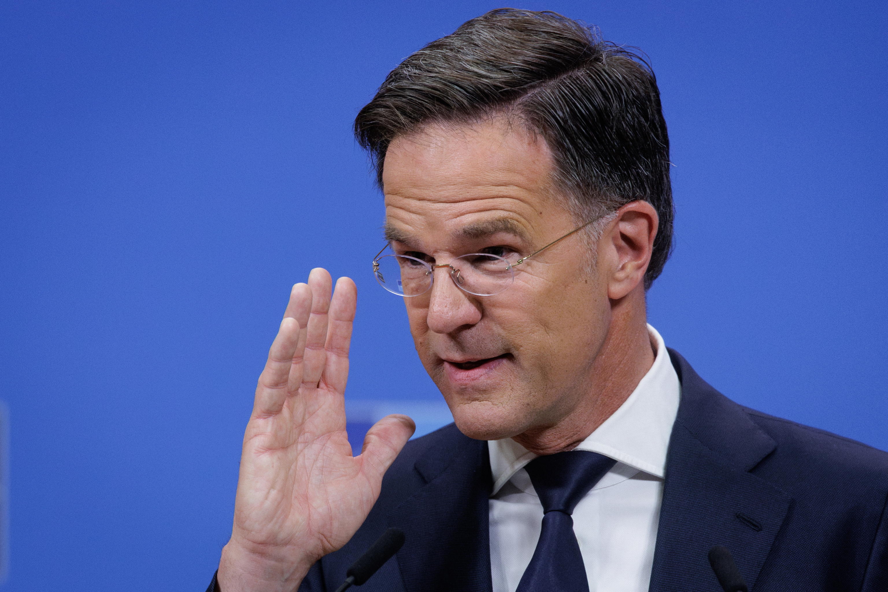 Rutte: “Nato deve aumentare del 400 per cento la sua difesa aerea”