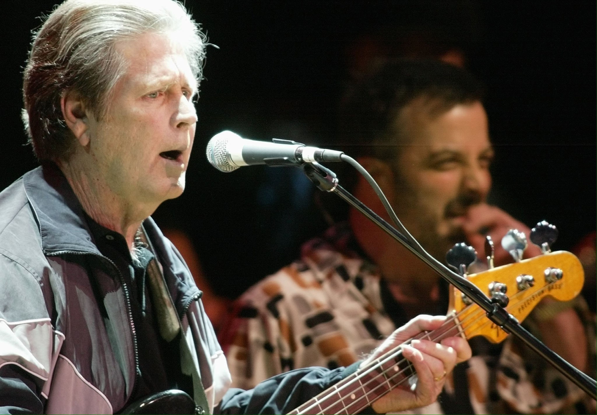 Addio a Brian Wilson dei Beach Boys, lo “strano” del pop