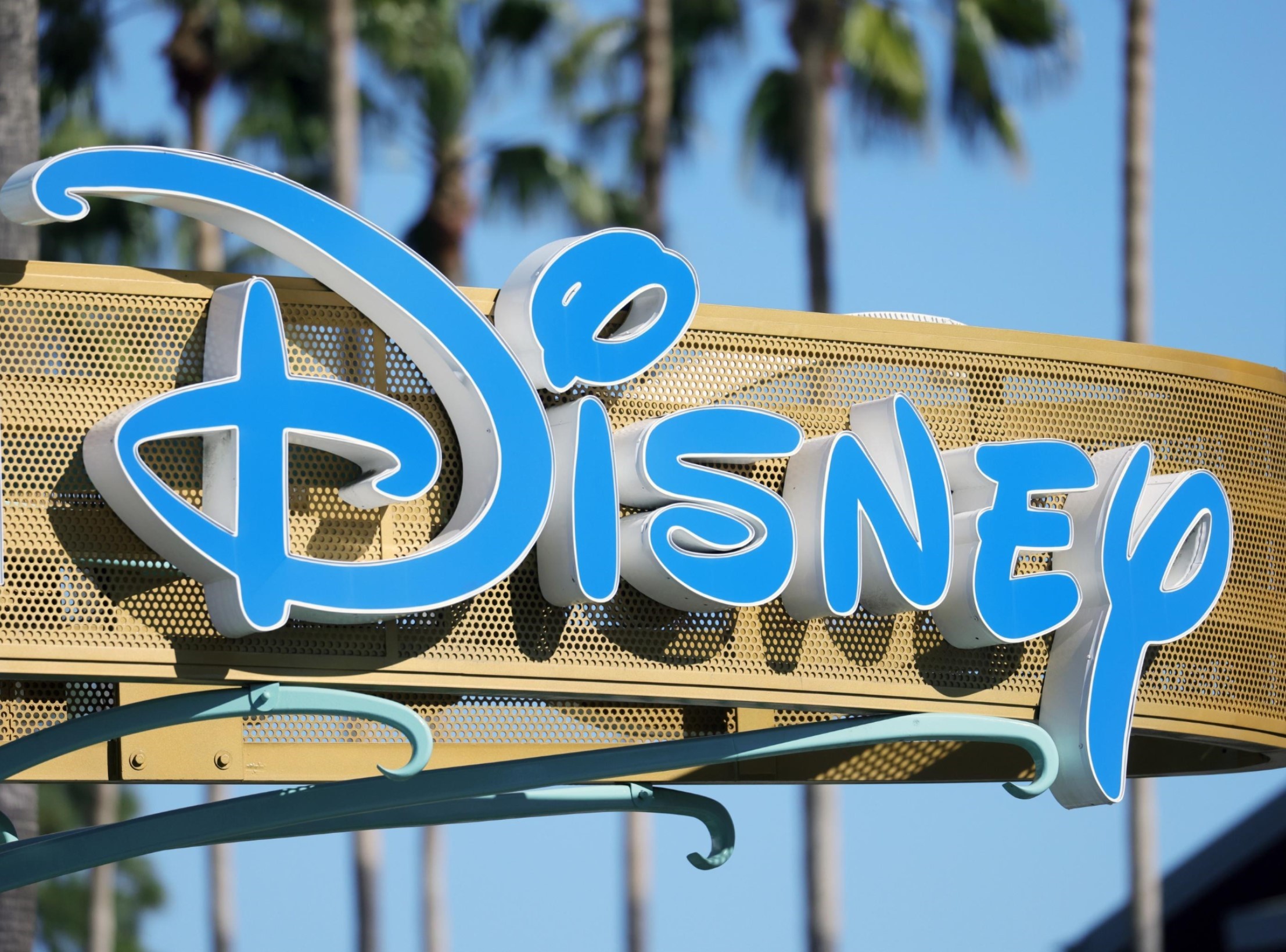 Disney e Universal fanno causa ad azienda Ia per plagio