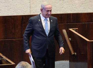 Israele attacca l’Iran, raid sui siti nucleari