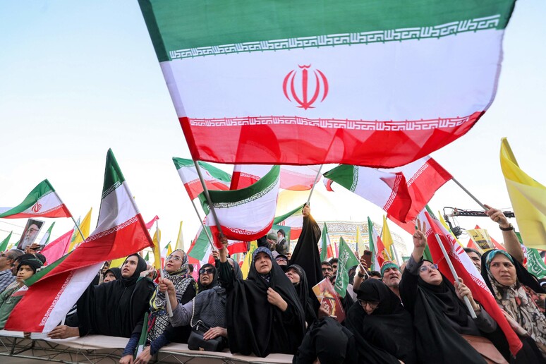 Terrorizzare Teheran: sì, va bene e poi?
