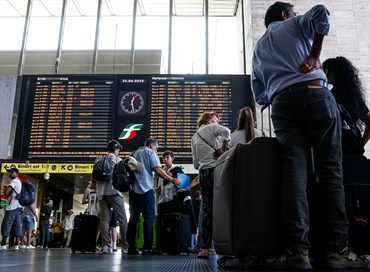 I cittadini bloccati da scioperi e cortei