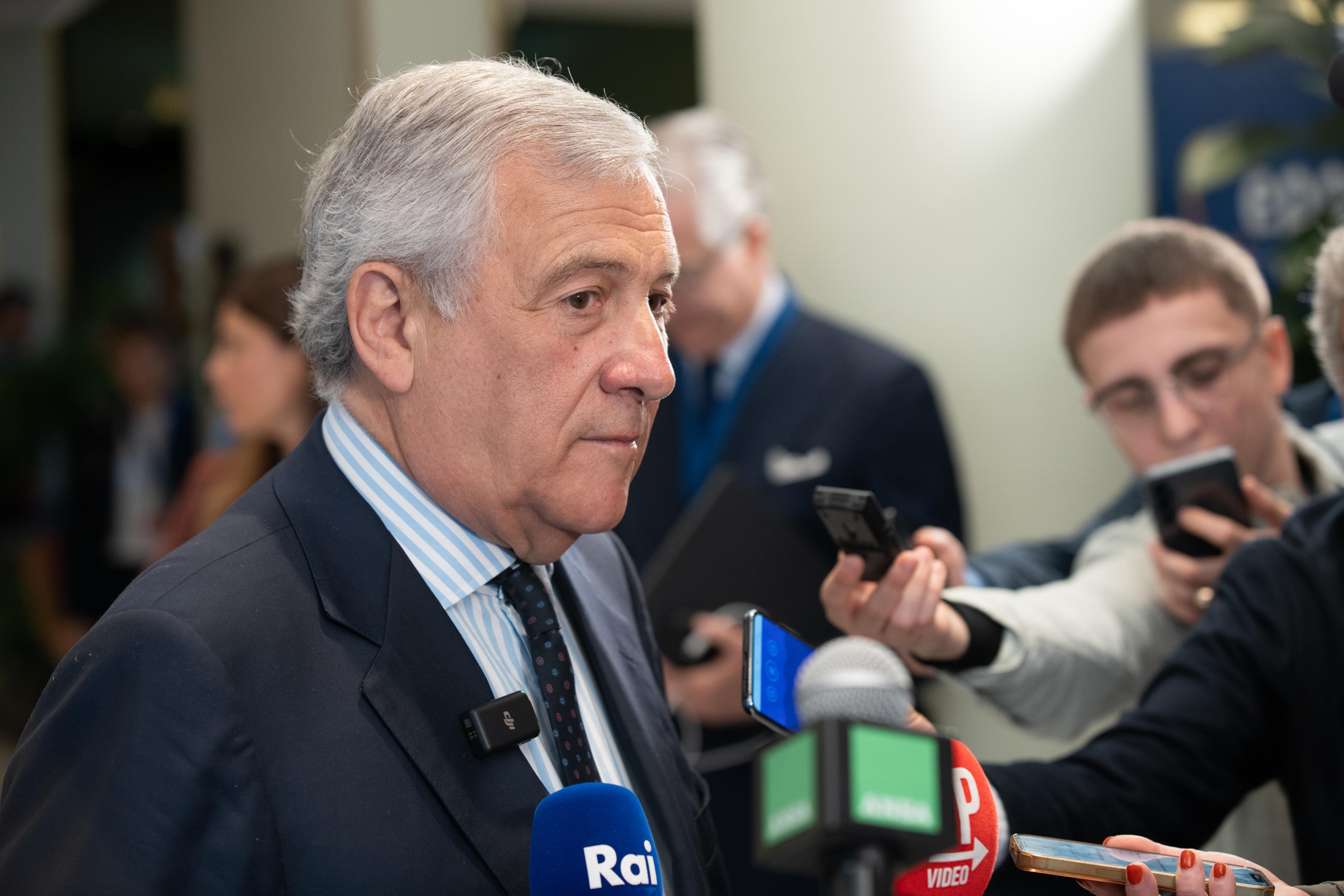 Tajani: “Putin vuole andare avanti, così le sanzioni sono inevitabili”