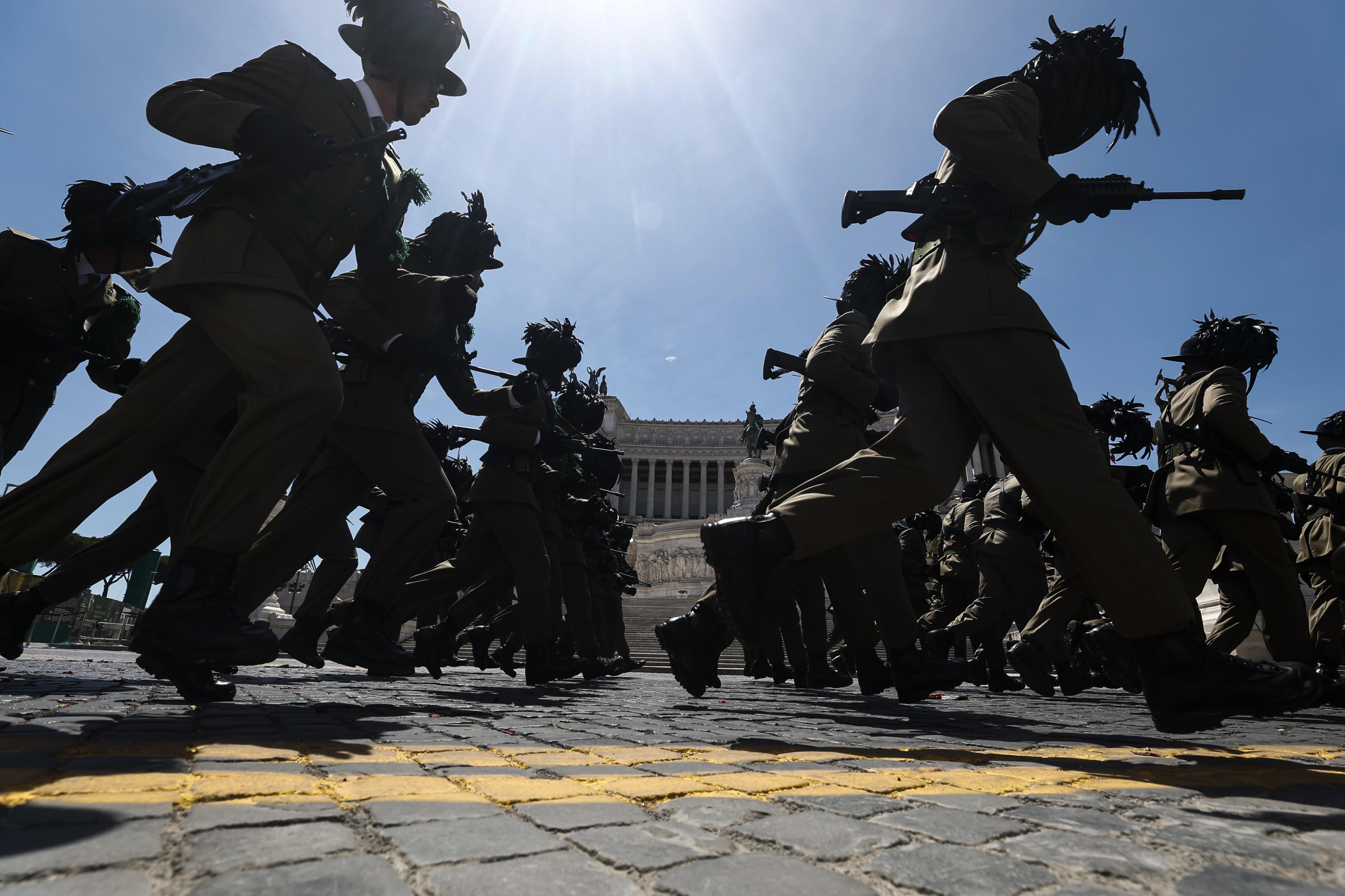 Spesa militare: “Fare di necessità virtù”