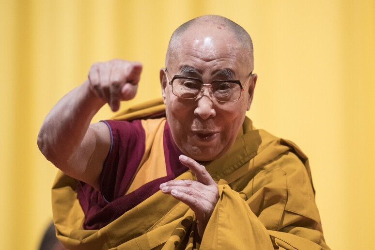 Dalai Lama: “Sarà nominato un successore dopo la mia morte”