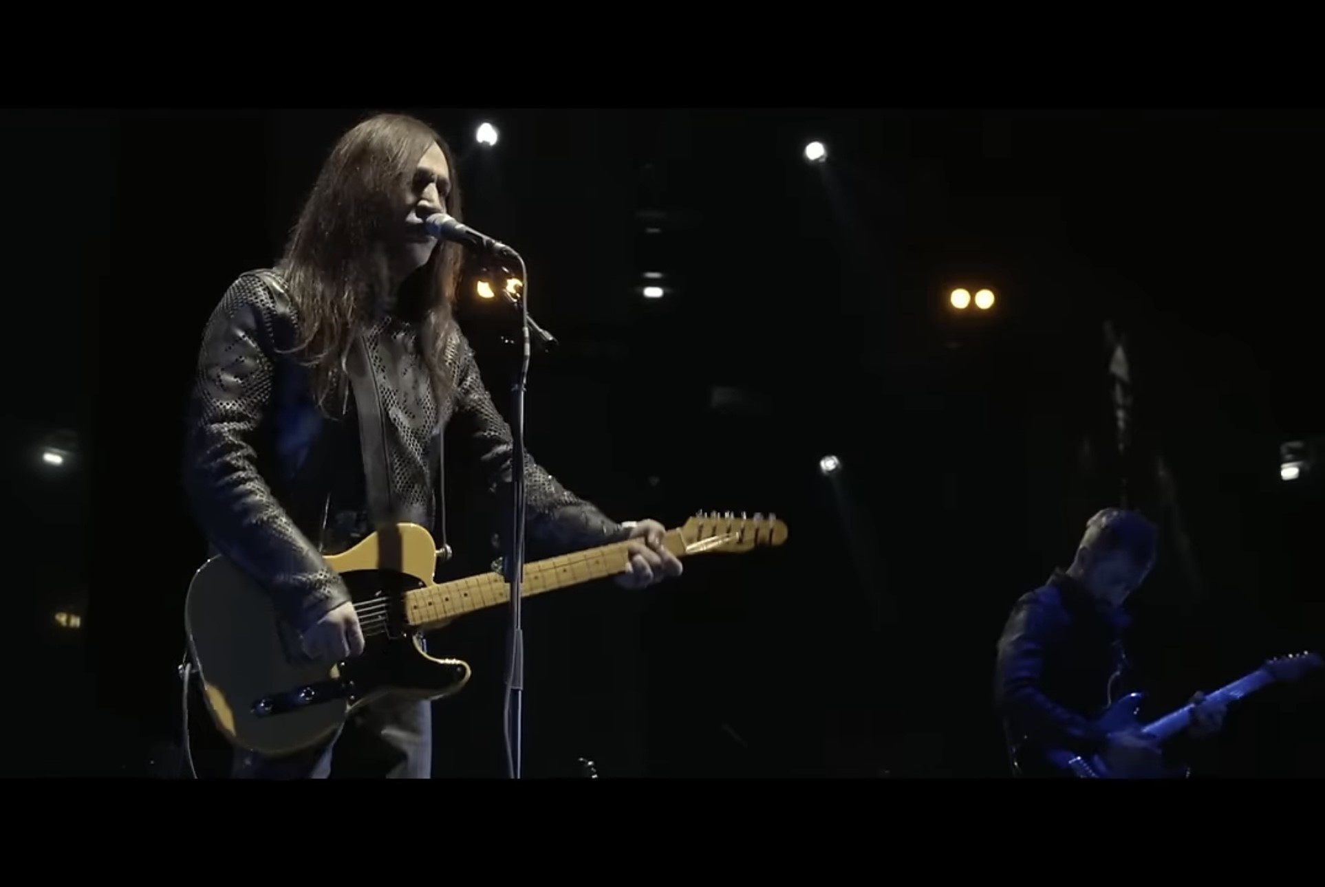 Afterhours: una tournée per piccole iene