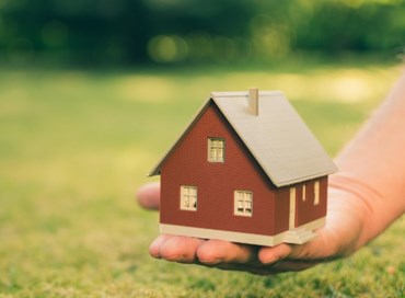 Affitti brevi: la burocrazia avanza, la libertà arretra