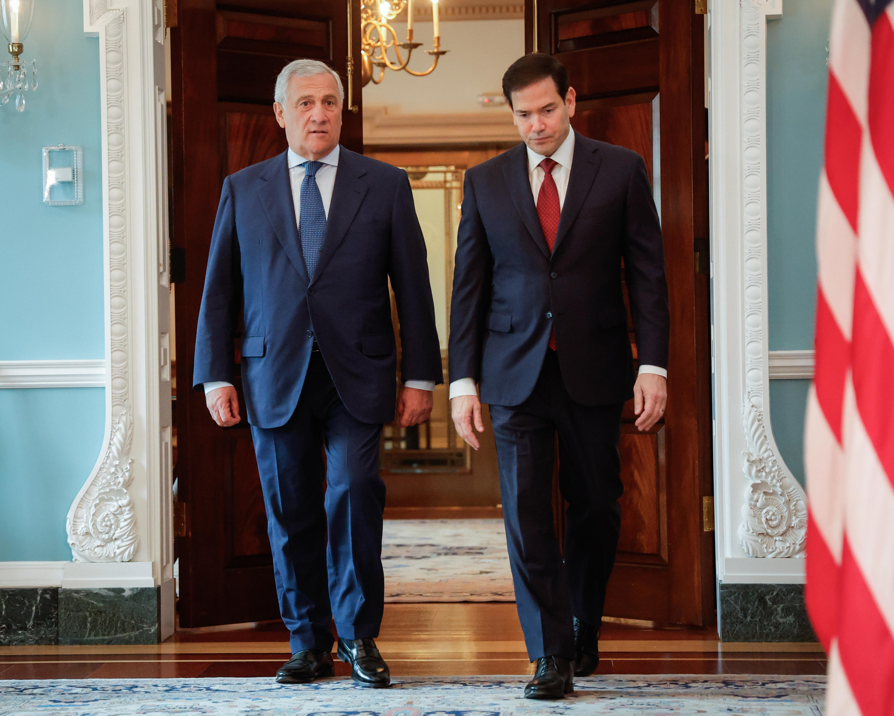 Dazi, Tajani: “Posizioni non ancora vicinissime, avanti dialogo”