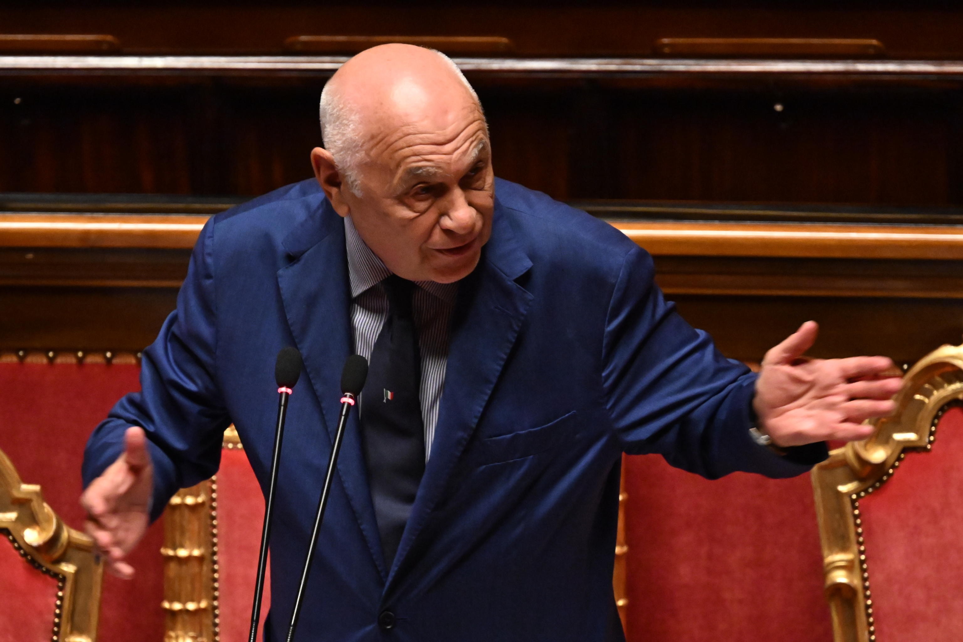 Nordio: per svuotare carceri pronte “pene alternative”