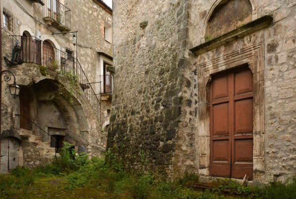  Pagare per l’abbandono: il paradosso dei borghi