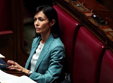 Carfagna contro De Luca: “Campania abbandonata al disagio”