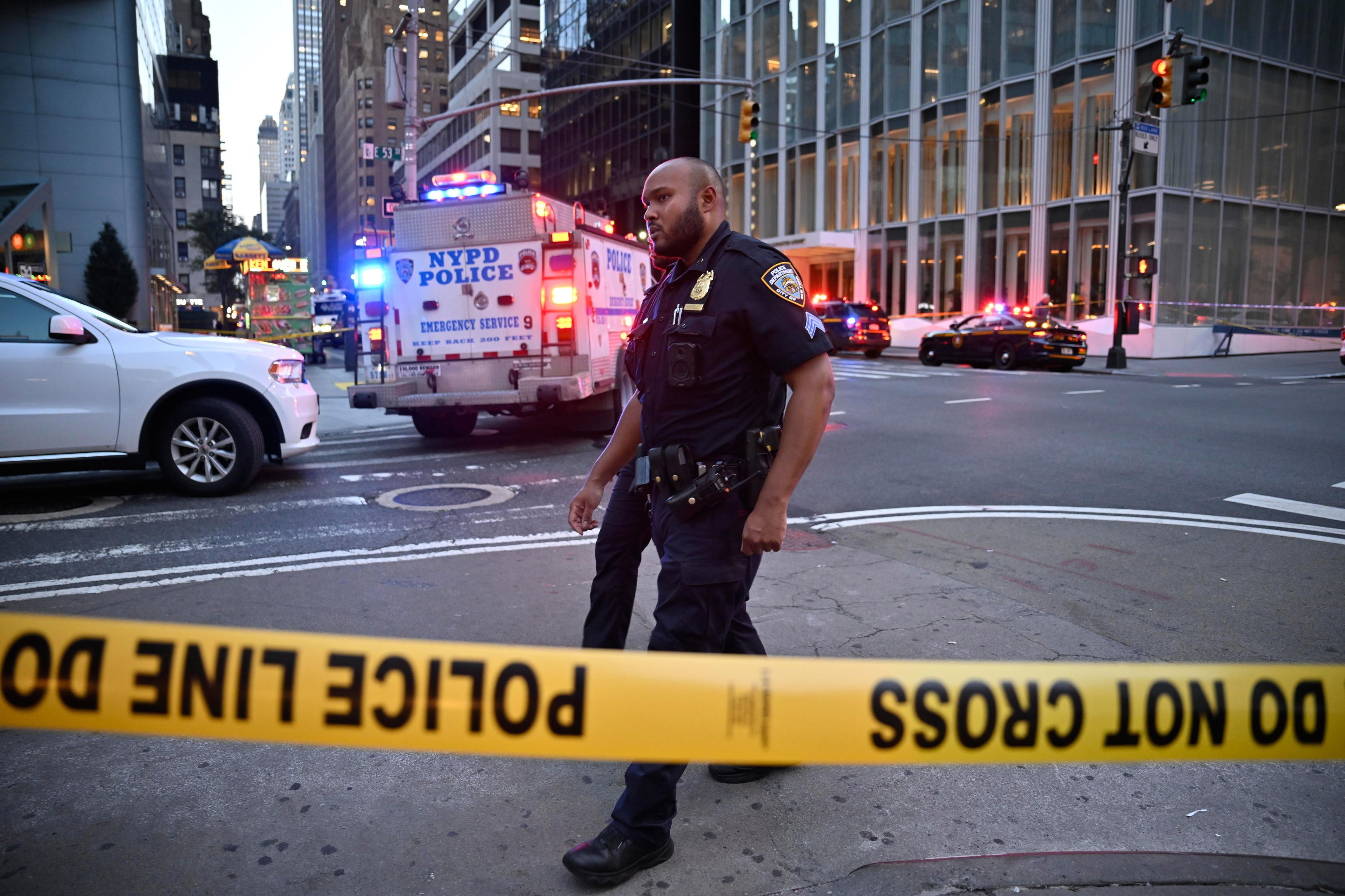 Attentato e sparatoria nel cuore di New York
