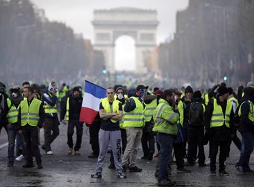 “Blocchiamo la Francia!”