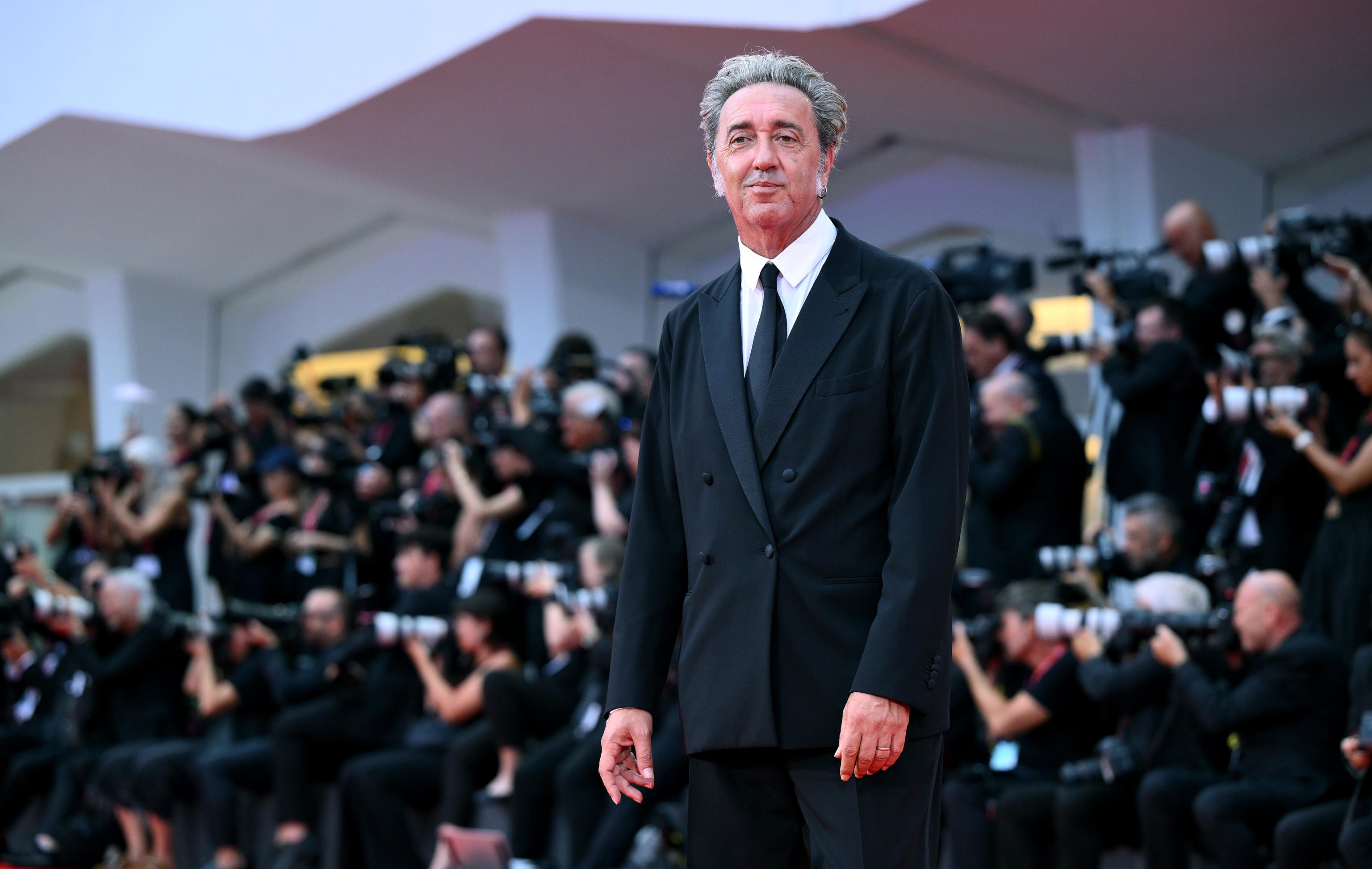 Venezia 82, un’apertura all’insegna di cinema e responsabilità